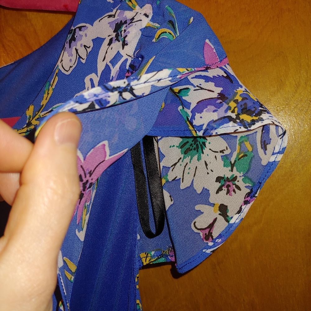 Like New Alyx Tulip Sleeve Sheath Dress, Size 6 - Picture 4 of 12